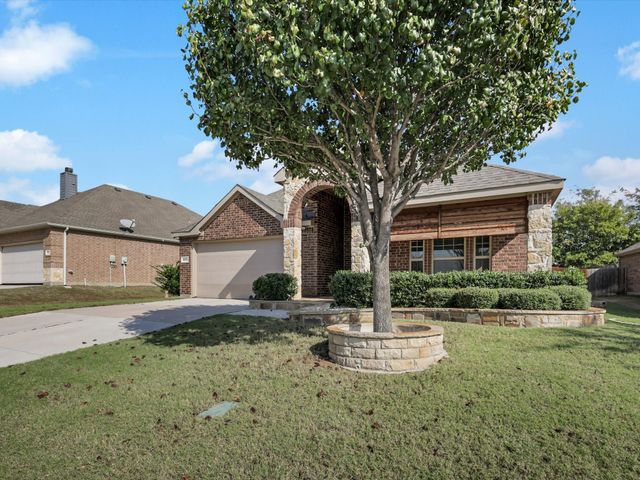 609 Racine Drive, Oak Point, TX 75068