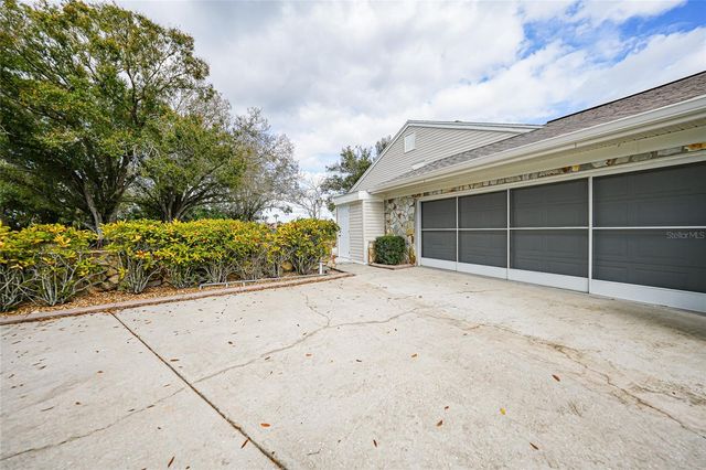 24358 SW KINGSWAY CIRCLE, Lake Suzy, FL 34269