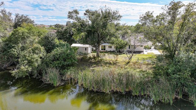 24358 SW KINGSWAY CIRCLE, Lake Suzy, FL 34269