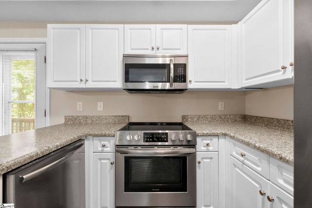94 Huntress Drive, Greer, SC 29651