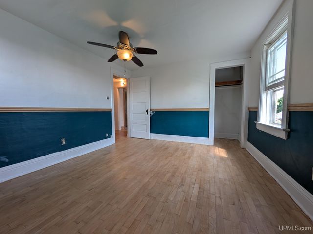 201 Lennox Place, Caspian, MI 49920