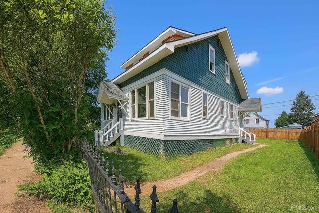 201 Lennox Place, Caspian, MI 49920