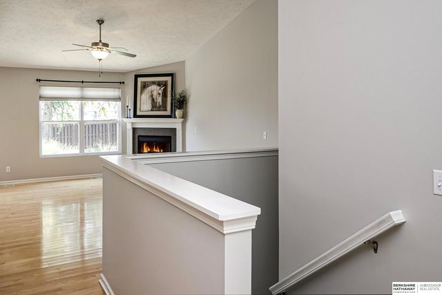 5520 N 151st Street, Omaha, NE 68116