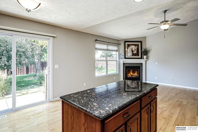 5520 N 151st Street, Omaha, NE 68116