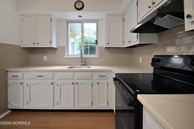 8A Quincy Drive, Whiting, NJ 08759