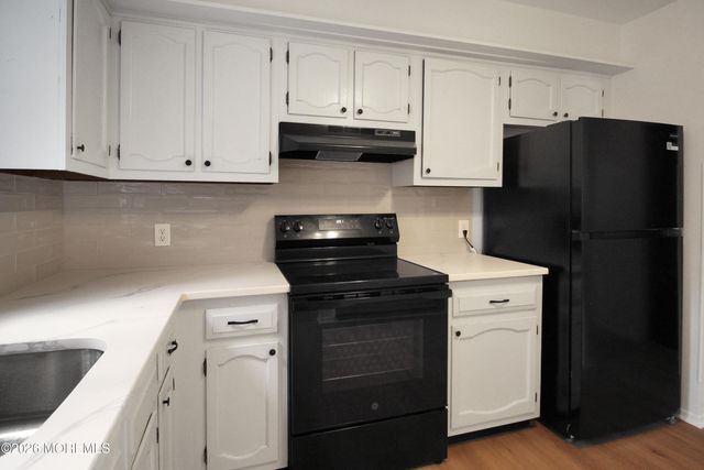 8A Quincy Drive, Whiting, NJ 08759