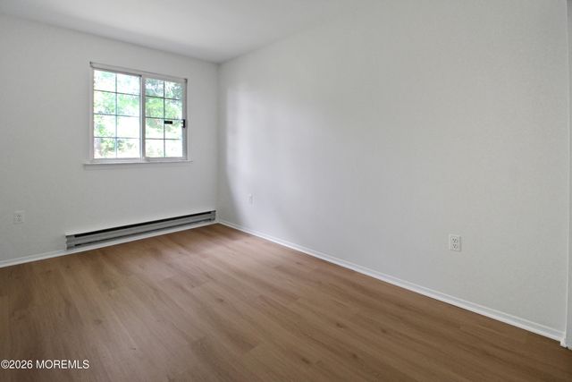 8A Quincy Drive, Whiting, NJ 08759
