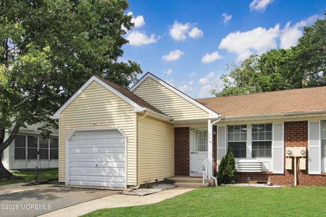 8A Quincy Drive, Whiting, NJ 08759