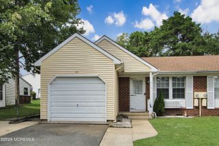 8A Quincy Drive, Whiting, NJ 08759