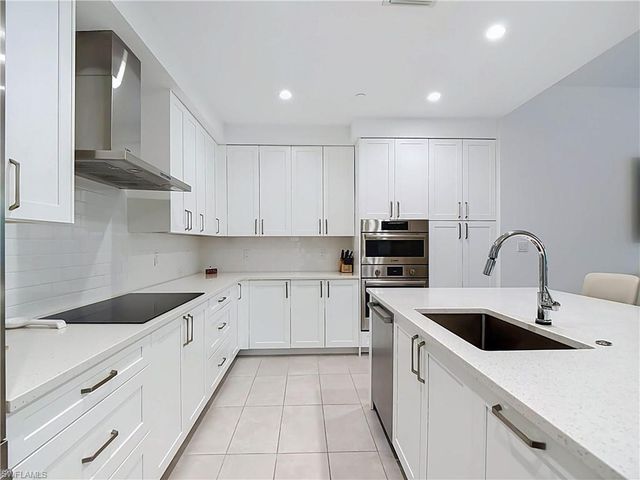 1115 Central AVE 247, Naples, FL 34102