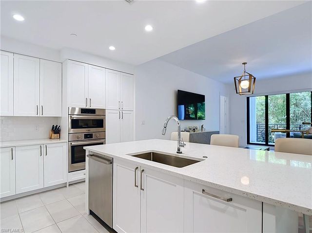 1115 Central AVE 247, Naples, FL 34102
