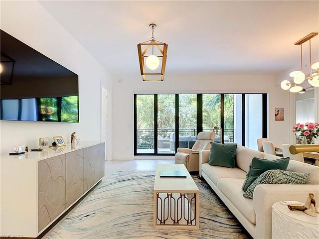 1115 Central AVE 247, Naples, FL 34102