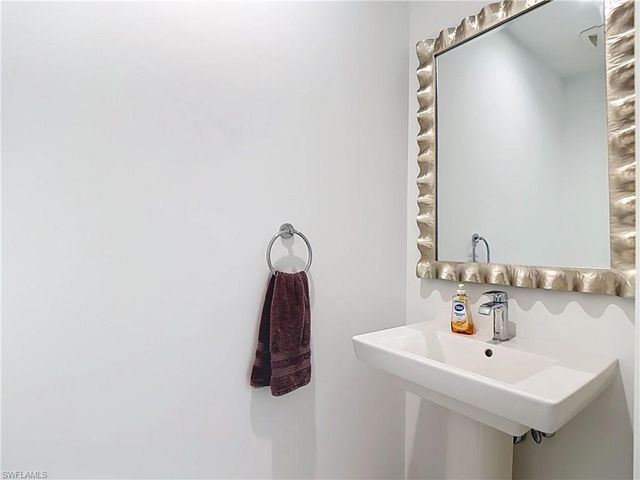 1115 Central AVE 247, Naples, FL 34102