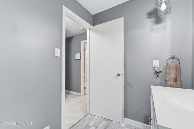 4508 Crawford Ave, Louisville, KY 40258