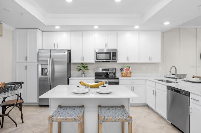 18917 SCALLOP LOOP 201, Lakewood Ranch, FL 34202