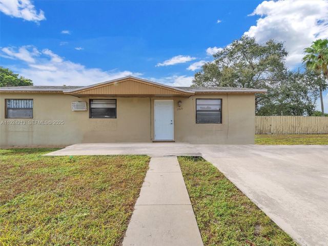 19820 NW 39th Ave, Miami Gardens, FL 33055