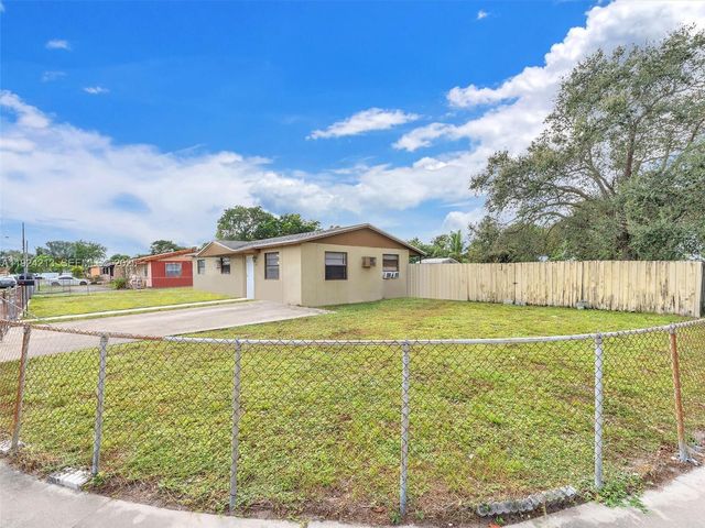 19820 NW 39th Ave, Miami Gardens, FL 33055