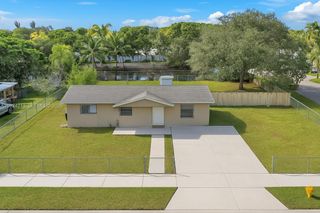 19820 NW 39th Ave, Miami Gardens, FL 33055