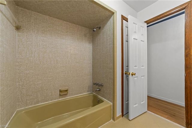 828 Jo Anne CIR, Chesapeake, VA 23322