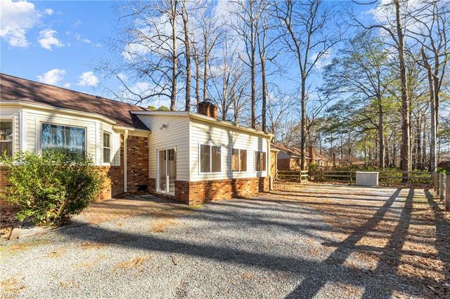 828 Jo Anne CIR, Chesapeake, VA 23322