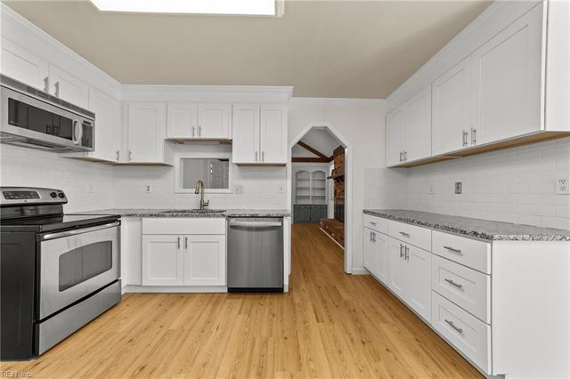 828 Jo Anne CIR, Chesapeake, VA 23322