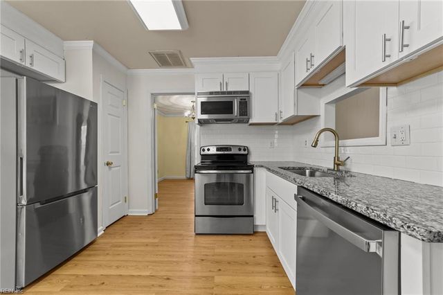 828 Jo Anne CIR, Chesapeake, VA 23322