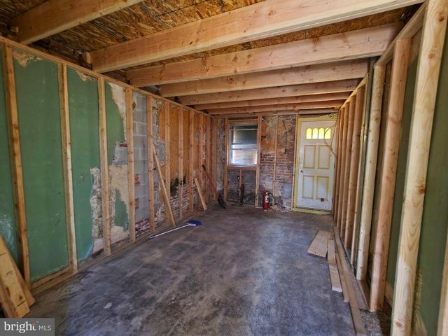 1134 SHIELDS PL, Baltimore, MD 21201