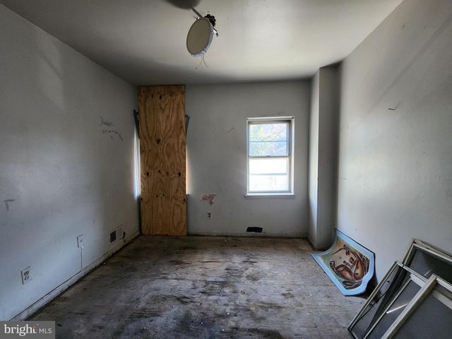 1134 SHIELDS PL, Baltimore, MD 21201