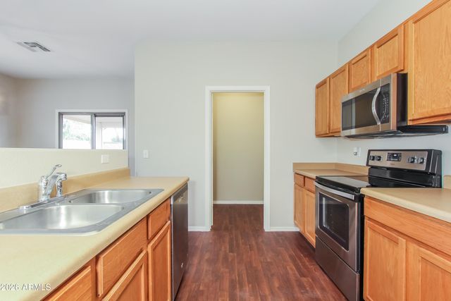 1921 E Desert Rose Trail, San Tan Valley, AZ 85143