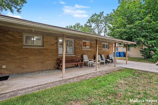 1121 Park Avenue, Grand Haven, MI 49417
