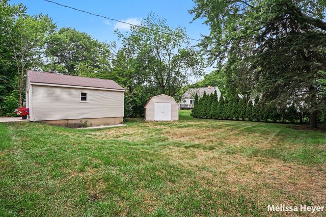 1121 Park Avenue, Grand Haven, MI 49417