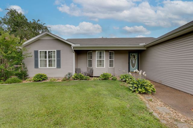 6003 Hill Cir, Bon Aqua, TN 37025