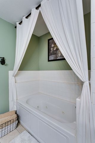 6003 Hill Cir, Bon Aqua, TN 37025