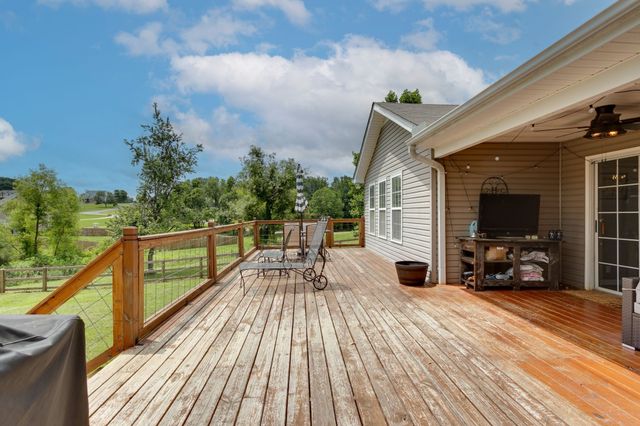 6003 Hill Cir, Bon Aqua, TN 37025
