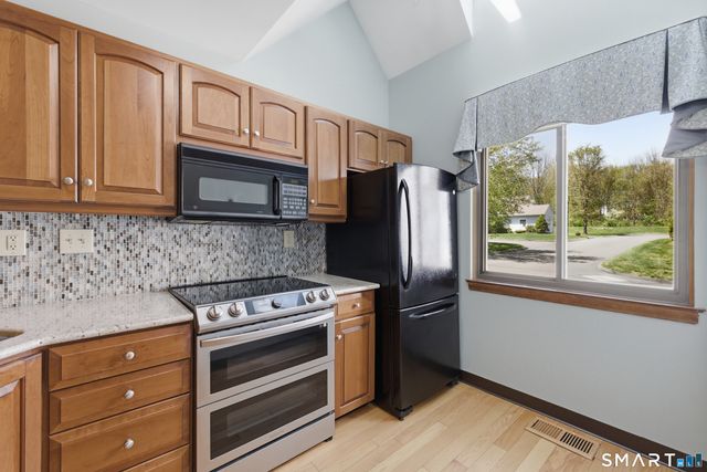 14 Lilac Lane 14, Farmington, CT 06032