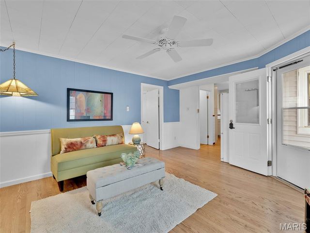 1024 Woodbine Drive, Crestwood, MO 63126