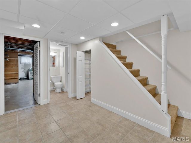 1024 Woodbine Drive, Crestwood, MO 63126