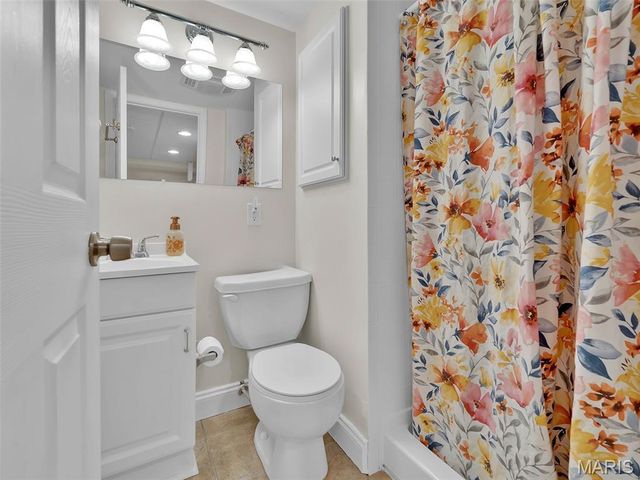 1024 Woodbine Drive, Crestwood, MO 63126