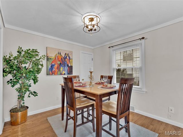 1024 Woodbine Drive, Crestwood, MO 63126