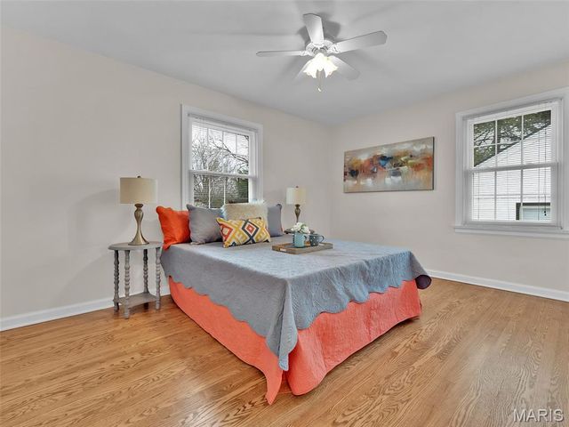 1024 Woodbine Drive, Crestwood, MO 63126