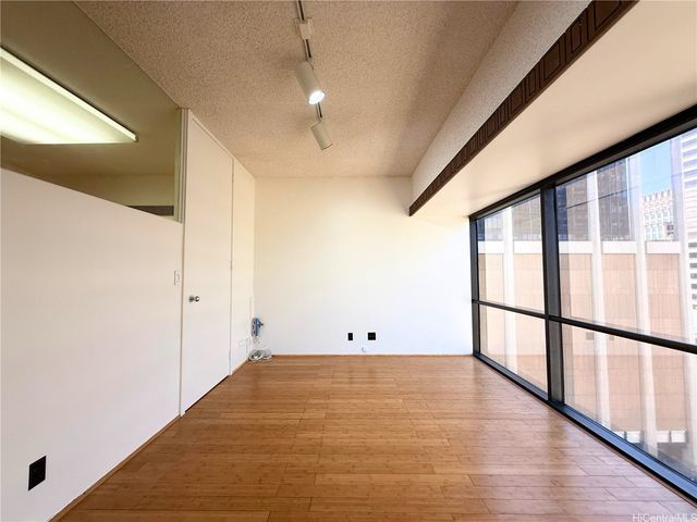 1188 Bishop Street 1301, Honolulu, HI 96813