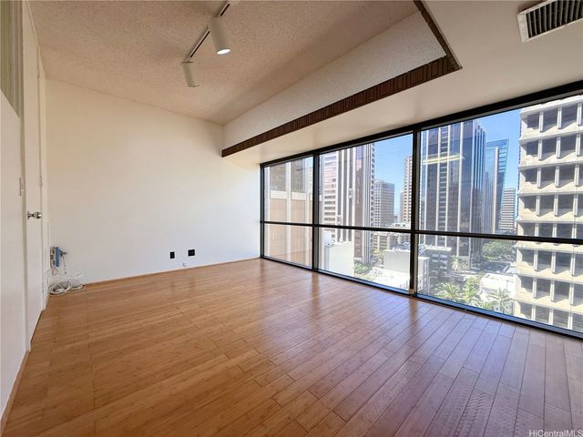 1188 Bishop Street 1301, Honolulu, HI 96813
