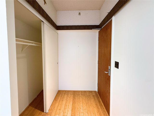 1188 Bishop Street 1301, Honolulu, HI 96813
