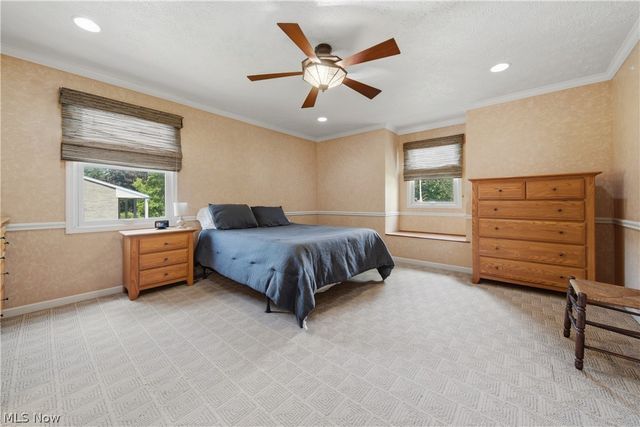 7445 Market Avenue N, North Canton, OH 44721