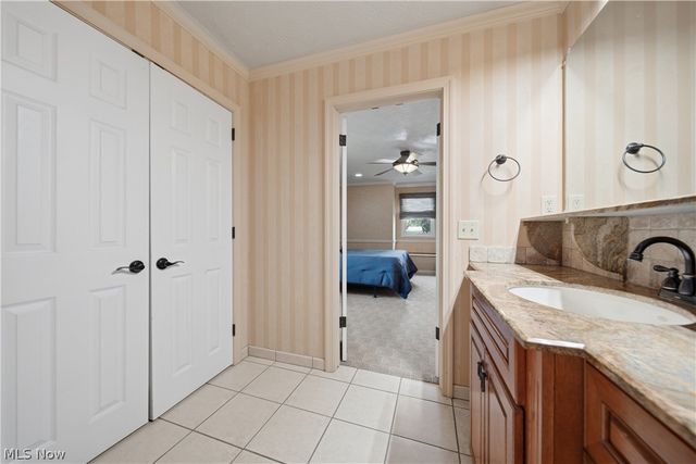 7445 Market Avenue N, North Canton, OH 44721