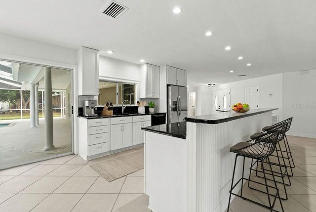 1106 HUMMINGBIRD LANE, Brandon, FL 33511