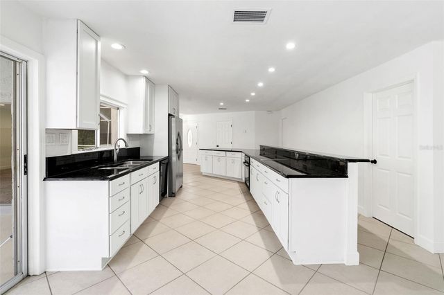 1106 HUMMINGBIRD LANE, Brandon, FL 33511