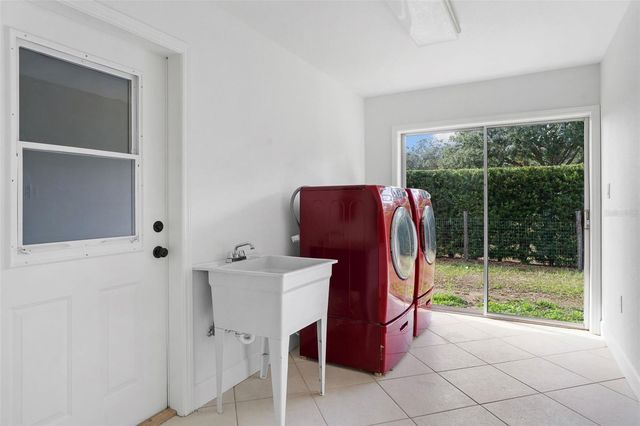 1106 HUMMINGBIRD LANE, Brandon, FL 33511