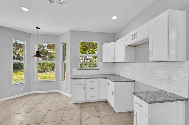 5557 Spanish River Road, Fort Pierce, FL 34951