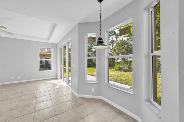 5557 Spanish River Road, Fort Pierce, FL 34951